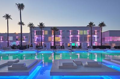 So White Beach Resort