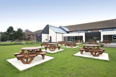 Premier Inn Newbury Town Centre South A339