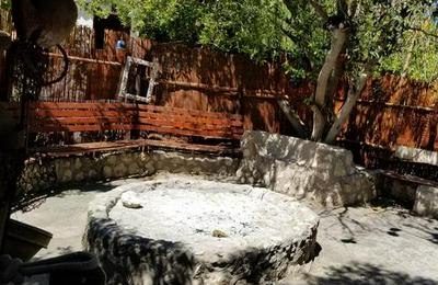 Jacobs Bay Backpackers - The Plot