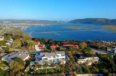 Strode House and Cottage