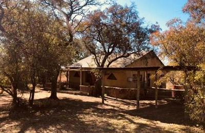 Adama Artistic Chalets & Teepees