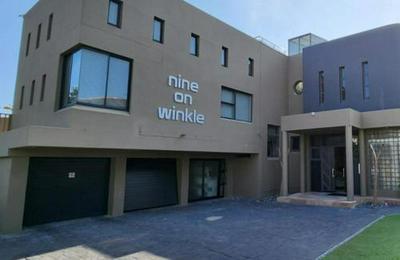 Nine on Winkle