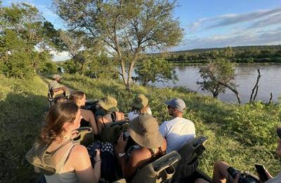 nDzuti Bush Camp