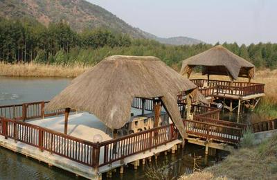 Emahlathini Farm Lodge