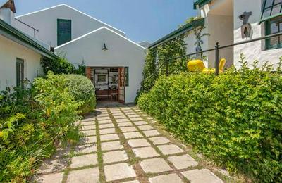 Stanford Valley Country Lodge