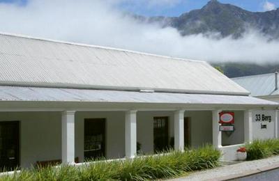 33 Berg Guest House