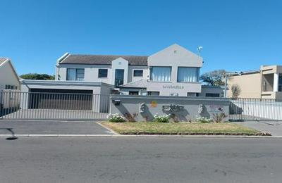 Crystalvilla Guest House