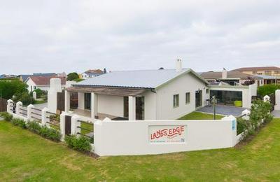 Land's Edge Struisbaai