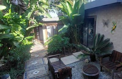 THE POT @ FAERIE GLEN, PRETORIA EAST