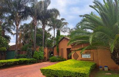 La Frans Guest House