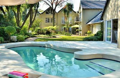 Leaves Exclusive Guest House