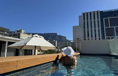 Bree Street Apartment - Explore, Eat, Experience Cape Town