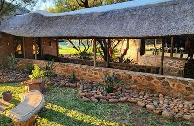 Rocking Giraffe Bush Lodge
