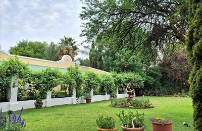 Villa La Pensionne Guest House