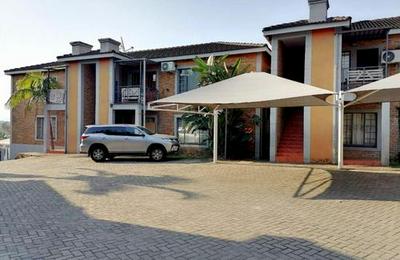 Uptown Apartments - Casalinga Villas
