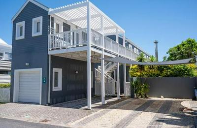 Thesen Island Villas