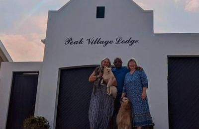 Peak Village Lodge