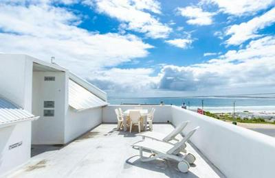 Sea Castle's Paternoster