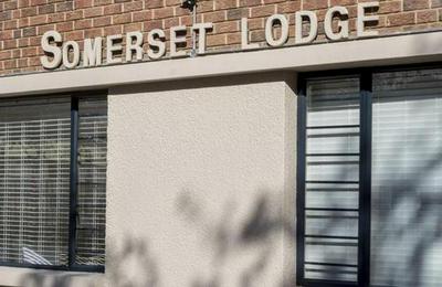 Somerset Lodge