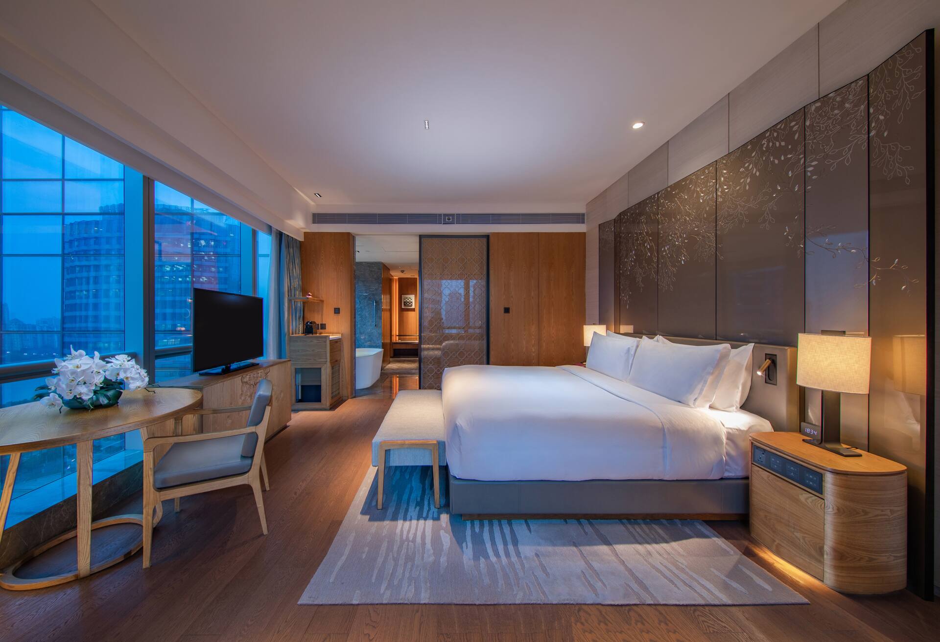 King Premier Room Canton Tower River View
