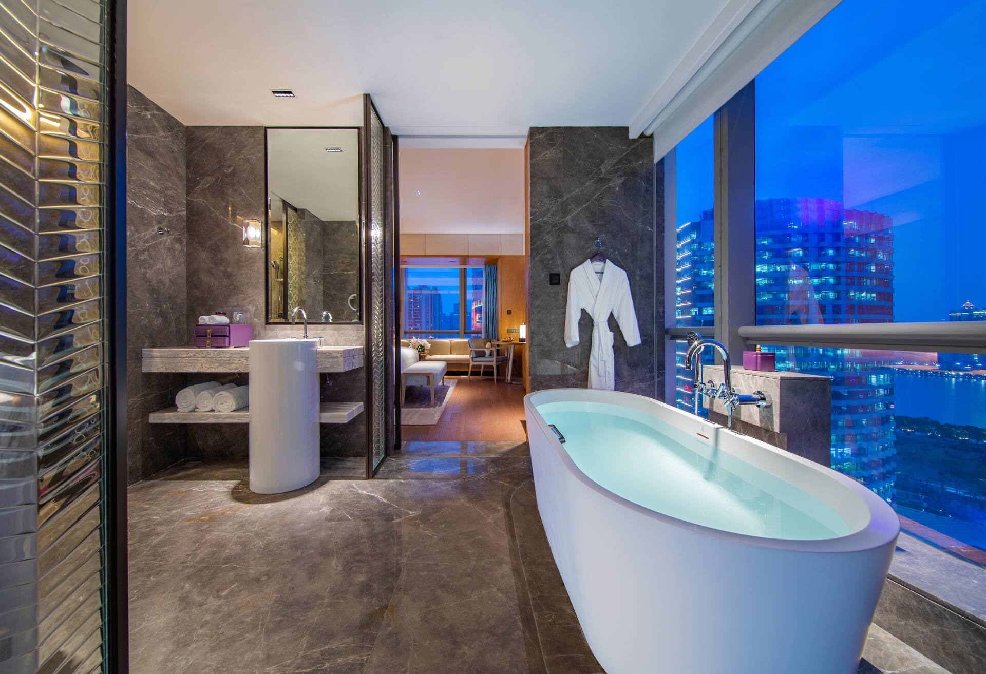 King Premier Room Canton Tower River View