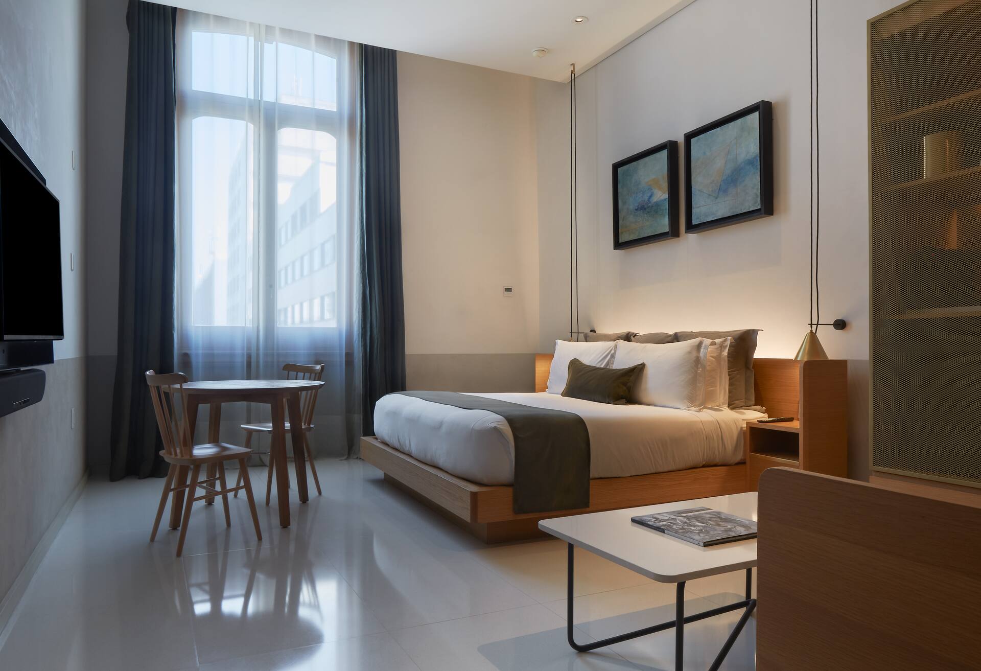 1 King Bed 1 Bedroom Premium Suite