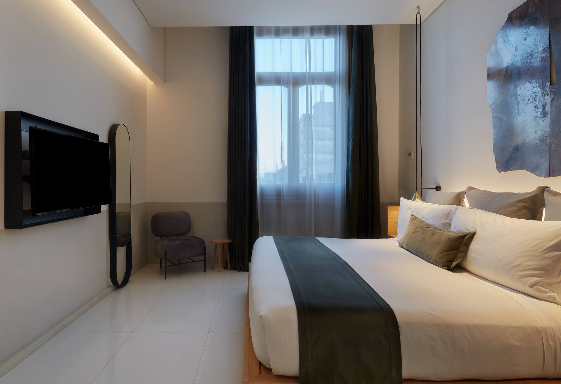 1 King Bed 1 Bedroom Suite thumbnail 5