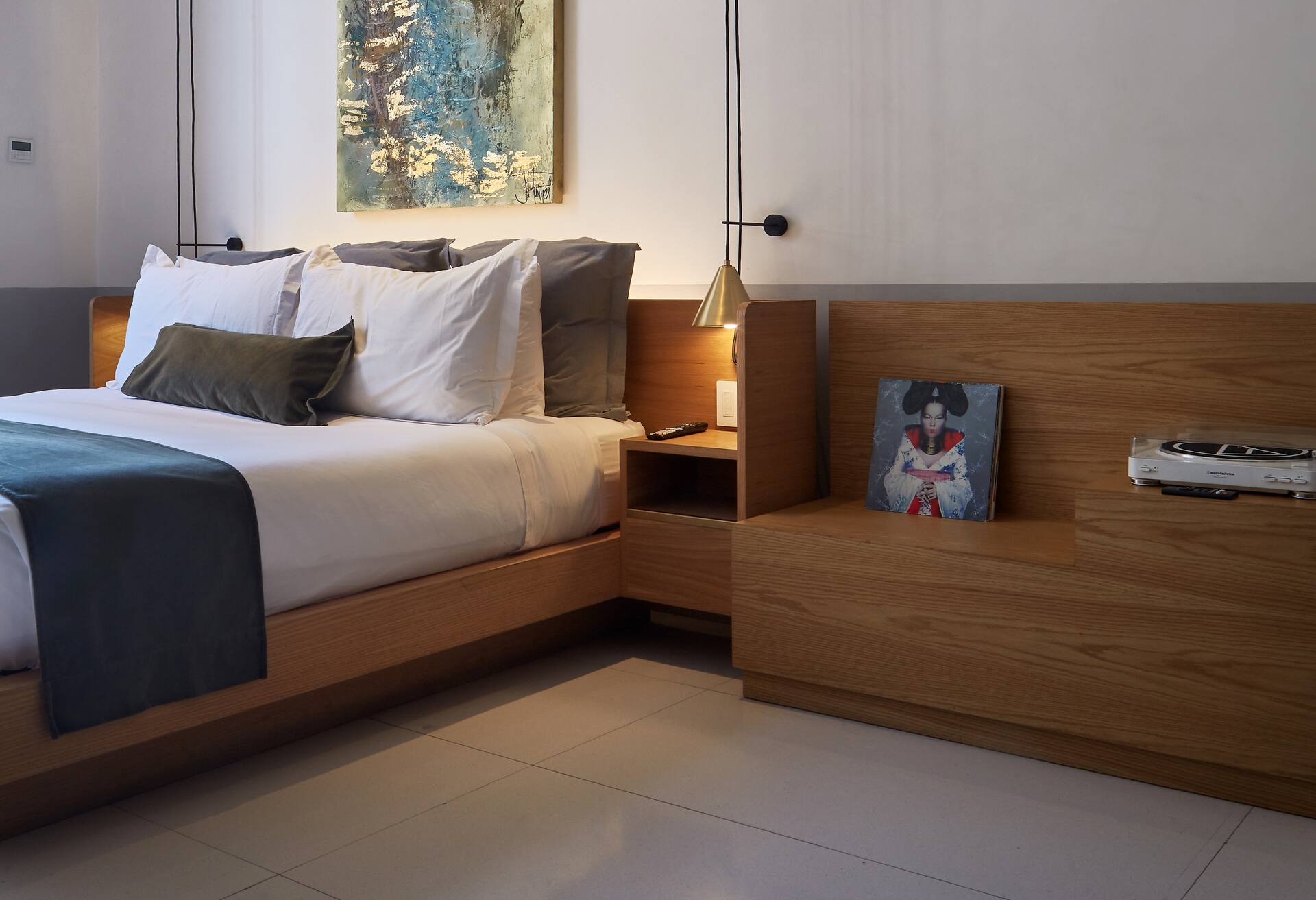 1 King 1 Bedroom Suite with Juliet Balcony