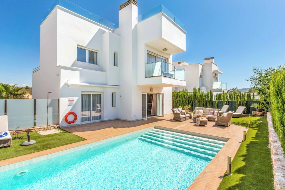 Villa (3 Bedrooms)