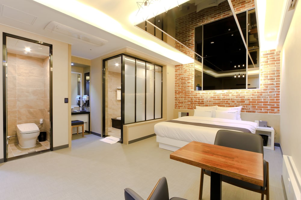 Standard Room - Photo 14