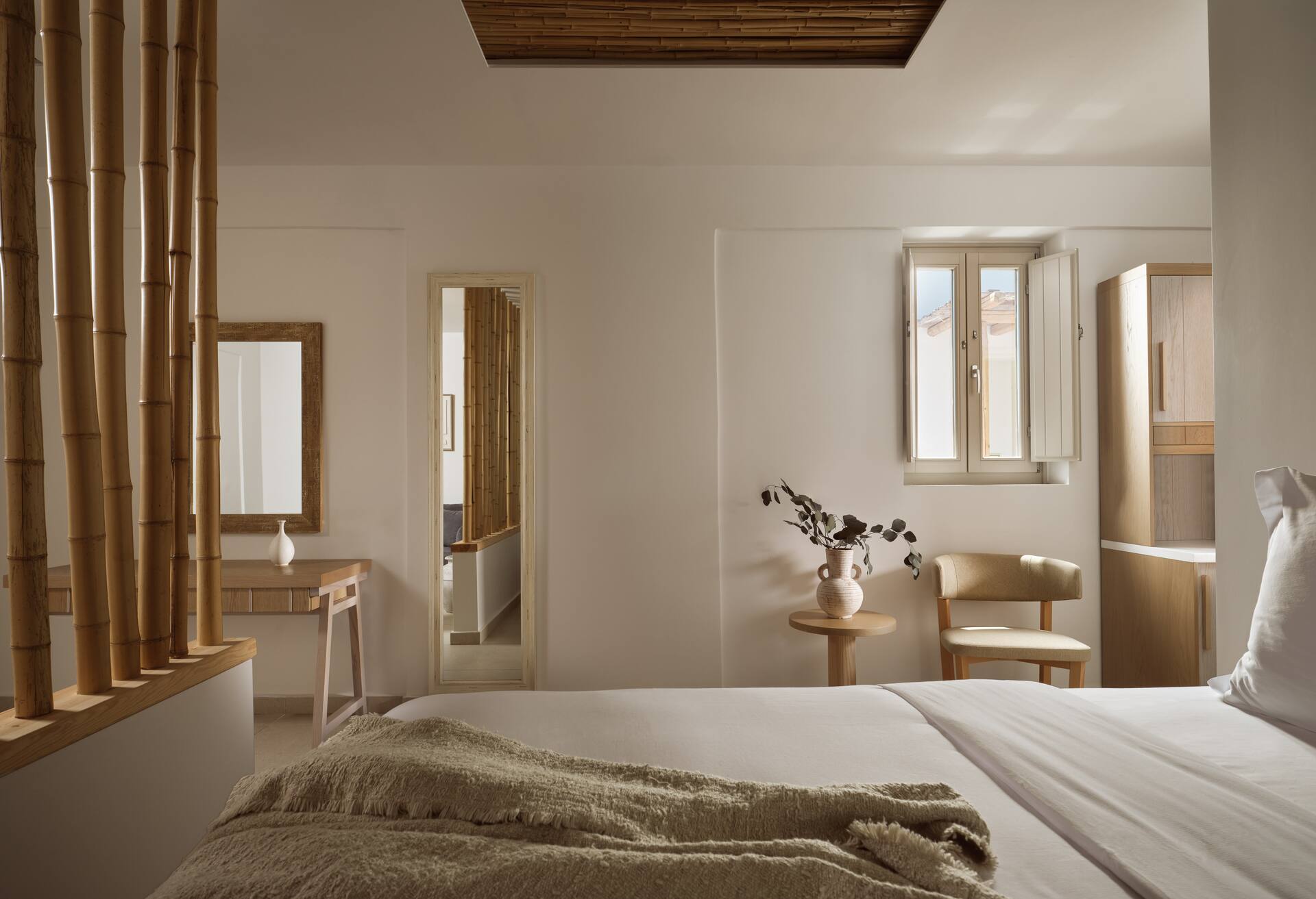 King Junior Suite with Pool
