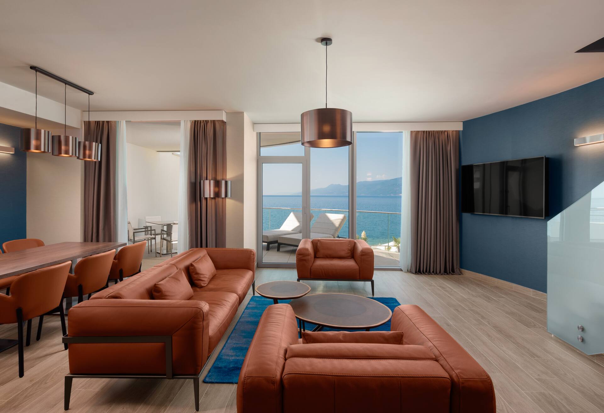 Three Bedroom Duplex Seaview Villa thumbnail 5