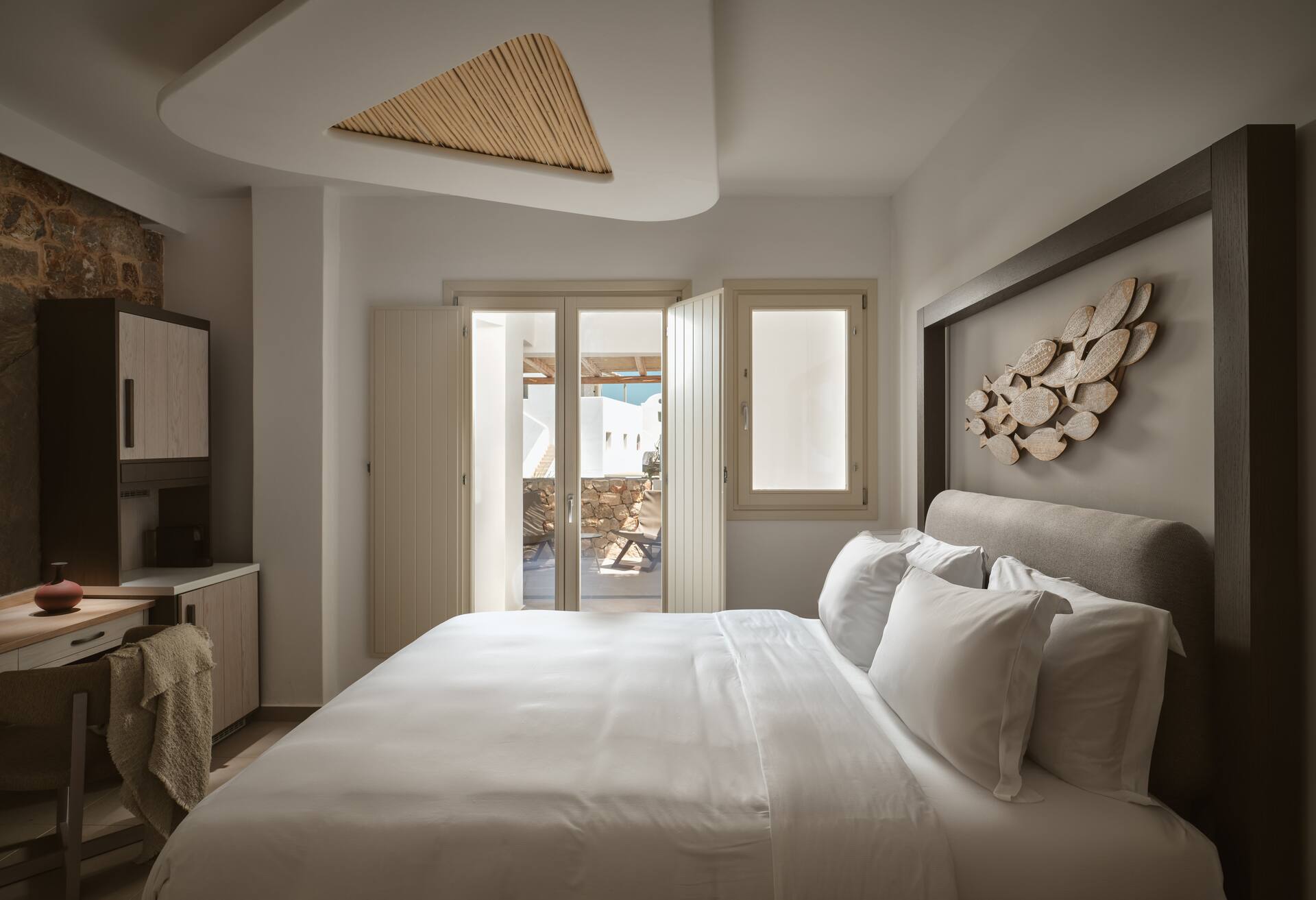 King Guest Room with Pool