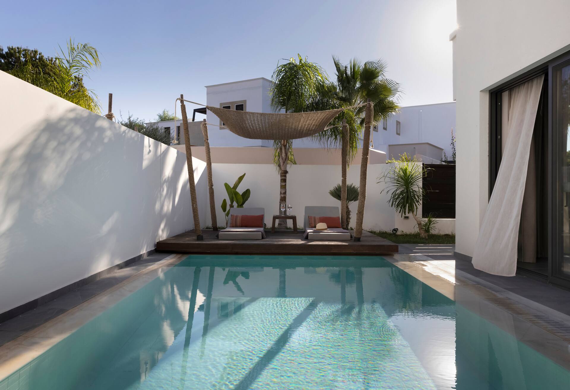 King Tropical Zen Bungalow Suite with Pr Pool thumbnail 6