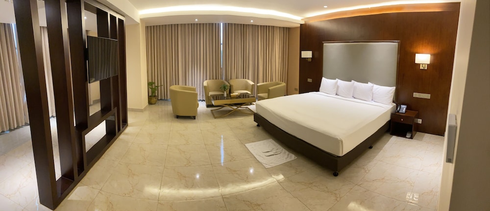 Presidential Suite, 1 Bedroom photo 2