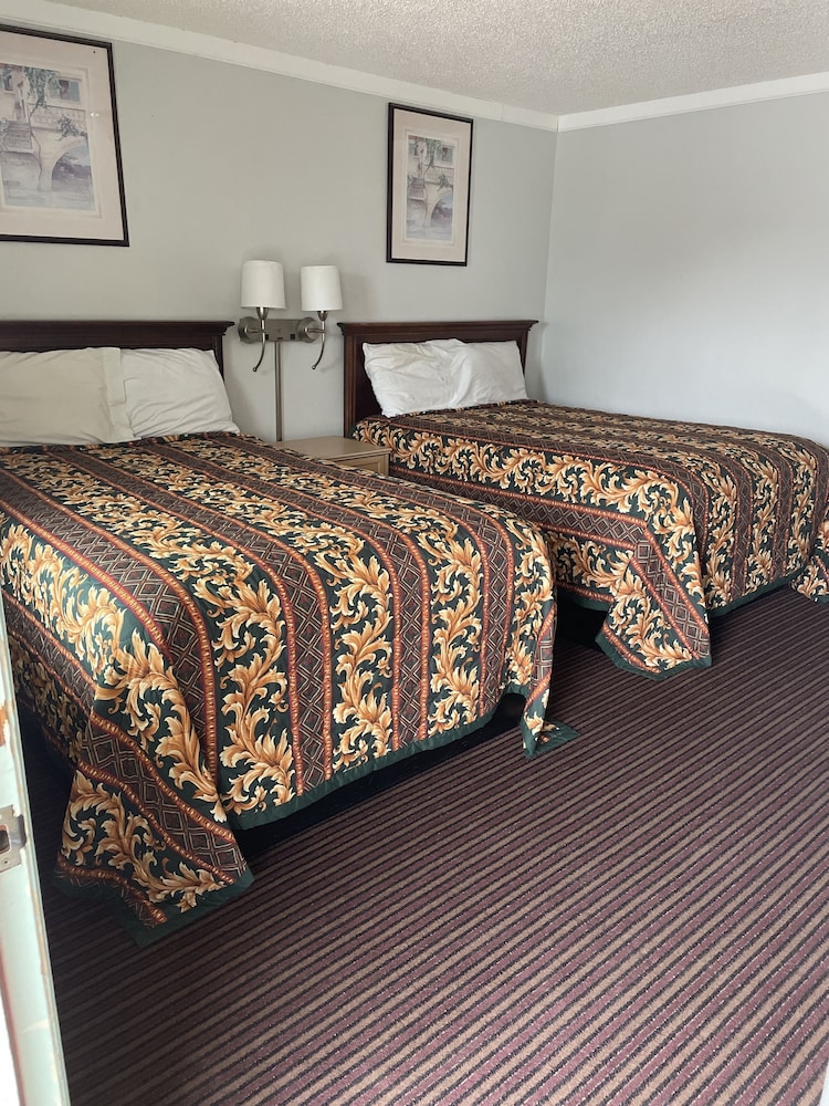 Standard Room, 2 Double Beds photo 1