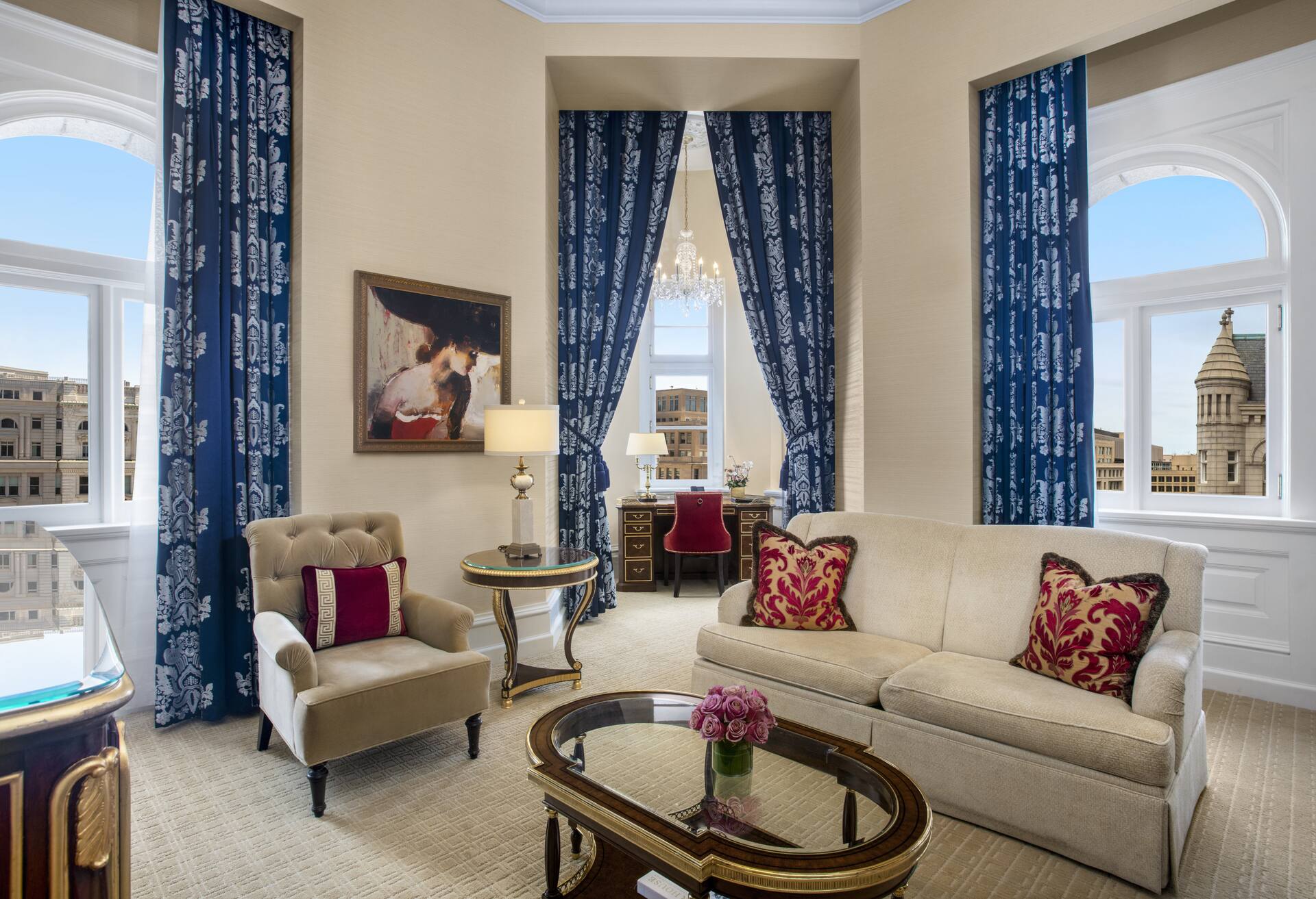 One Bedroom Suite with 1 King Bed