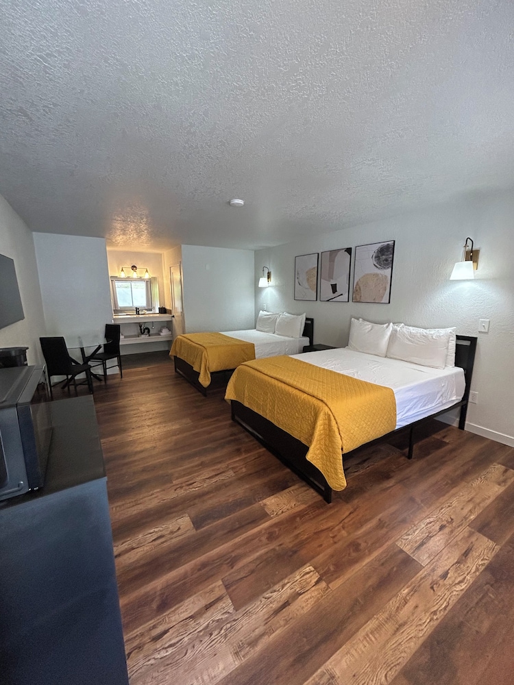 Classic Double Room