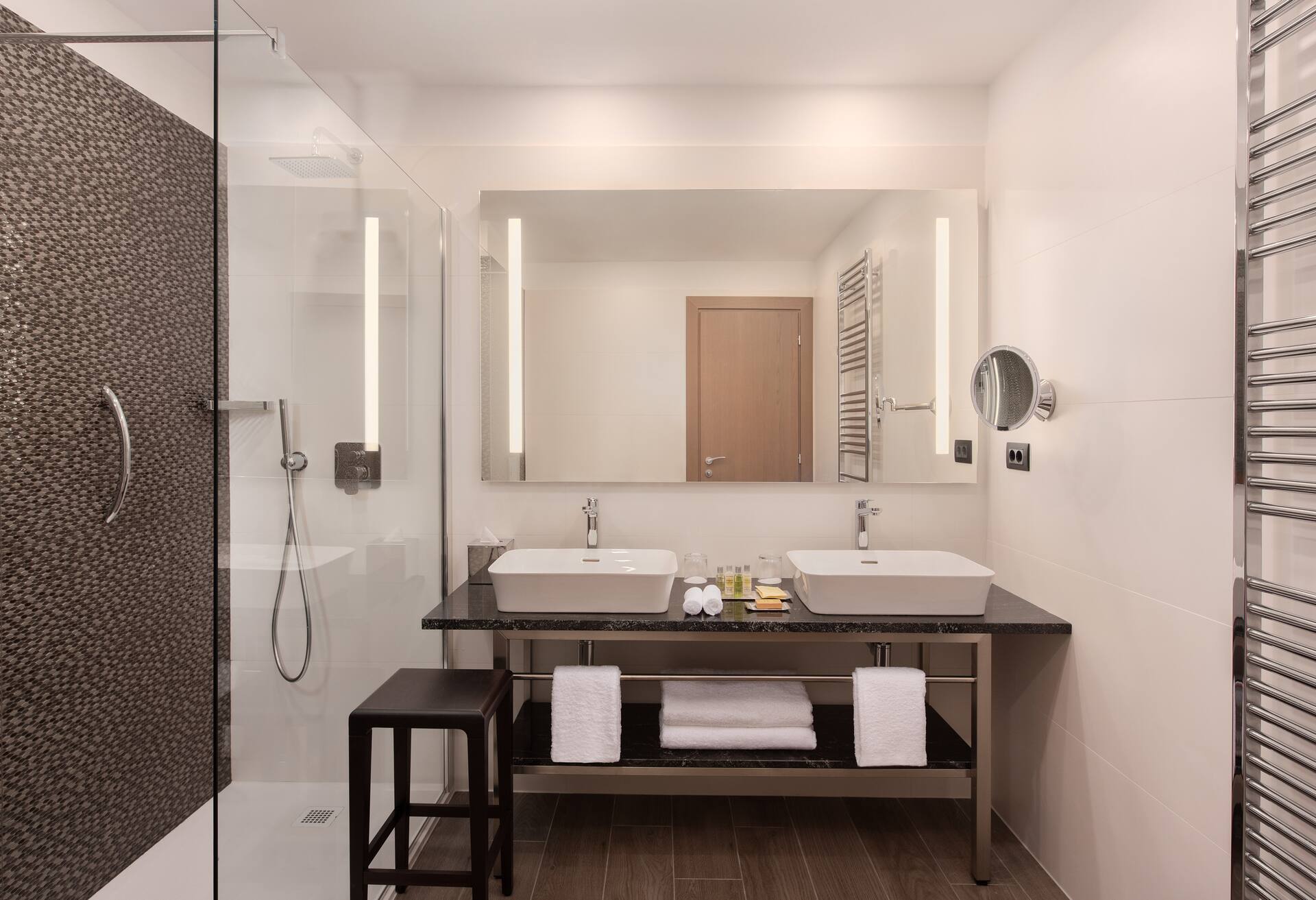 Panorama Suite with Balcony and Sea View