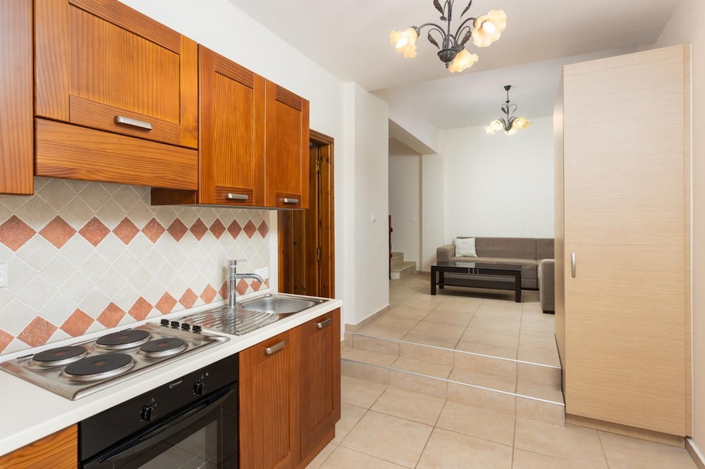 Villa photo 2