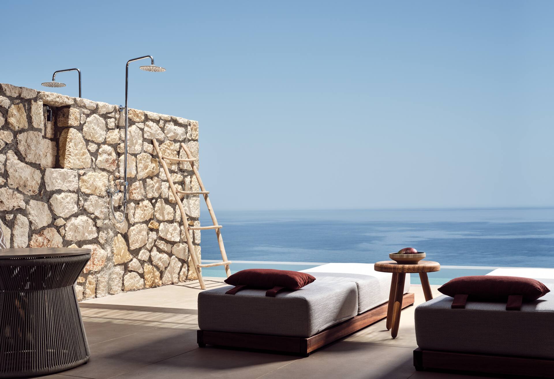 King Grand Deluxe Room - Sea View-shared Pool