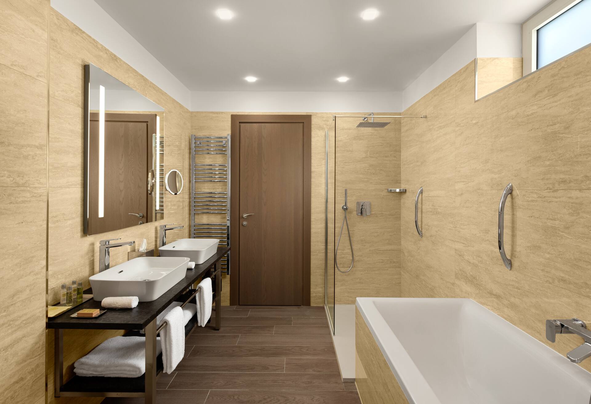Three Bedroom Duplex Seaview Villa thumbnail 5