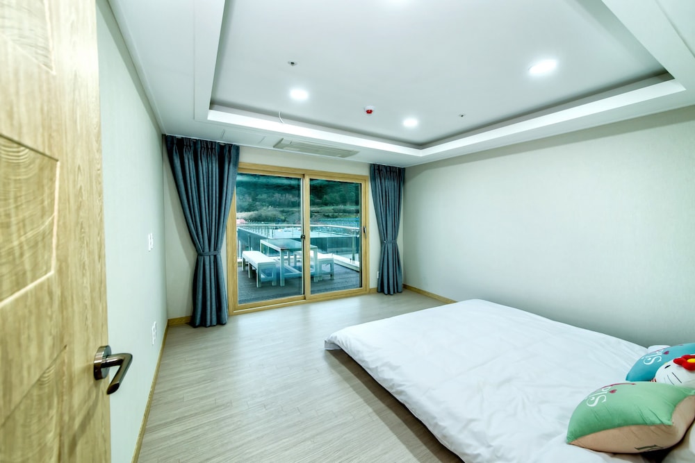 Family Suite - Photo 1