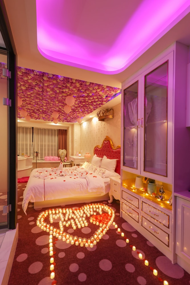 Gallery Double Room