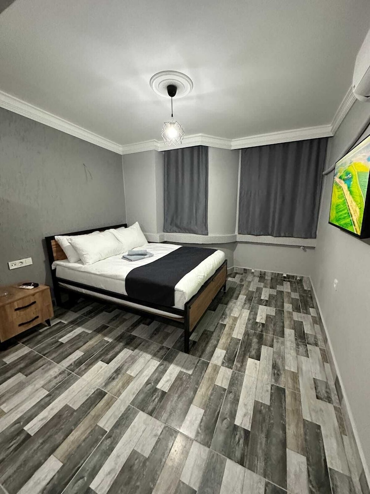 Classic Double Room, City View