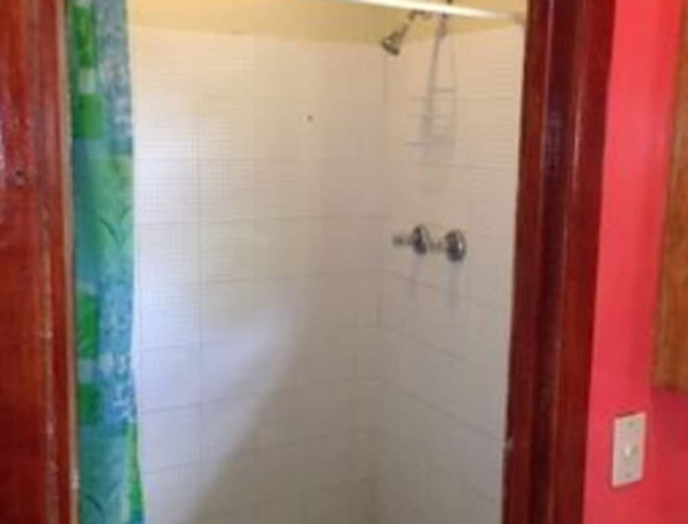 Basic Room, 2 Queen Beds, Sea View photo 3