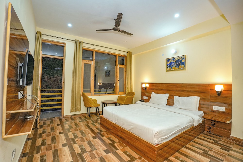 Luxury Double Room, River View