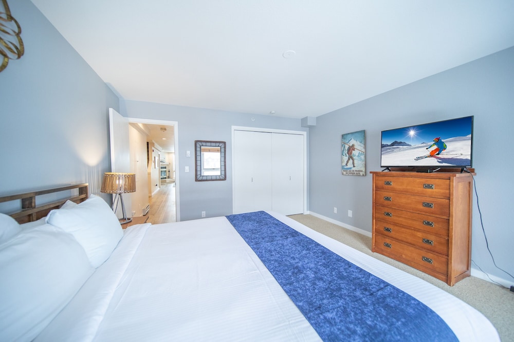 Condo (Liftside 304) photo 3