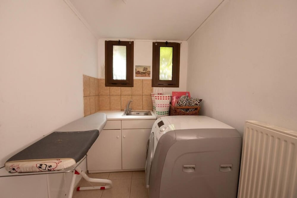 Villa photo 2