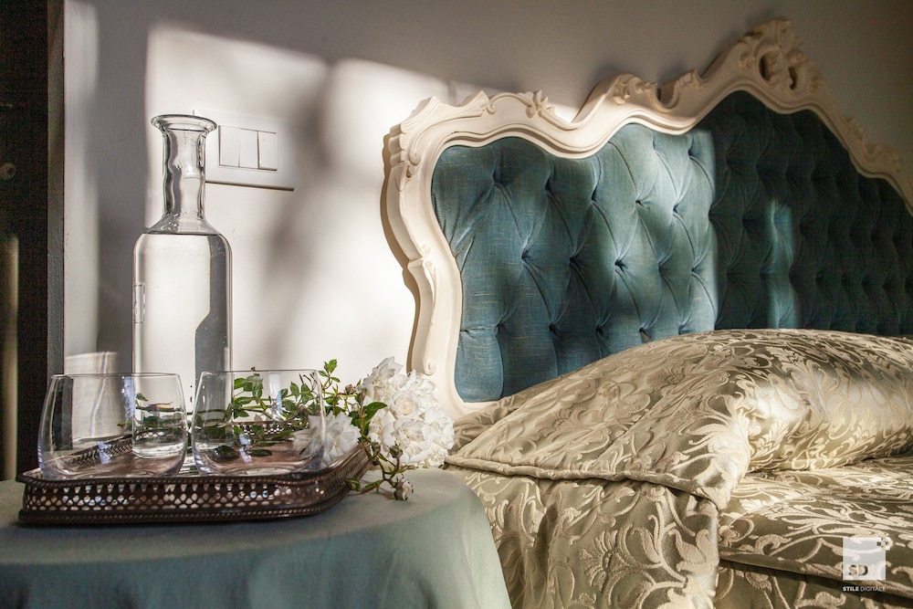 Standard Double or Twin Room photo 1
